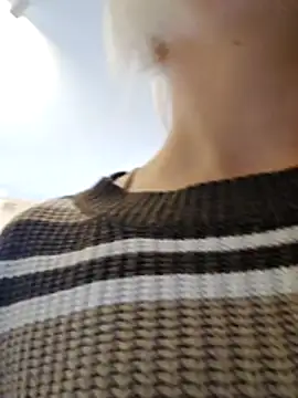 Sunny-Sin online show from March 15, 8:53 am