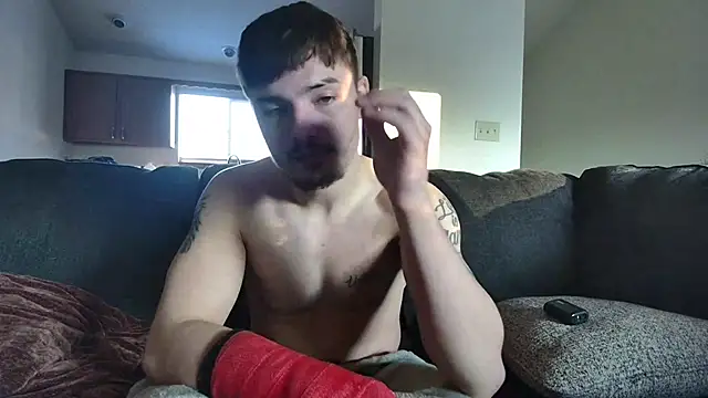 derekmontana2 online show from February 14, 11:23 pm