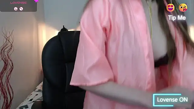 velvet  moon online show from September 22, 3:58 pm