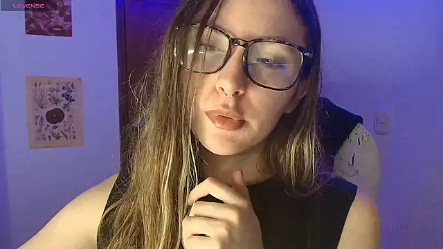 velvet  moon online show from March 2, 4:14 am