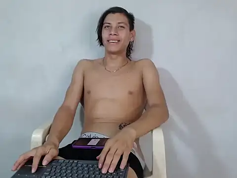 masterbrave420 online show from November 8, 8:40 pm