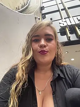 miss berlyn online show from May 28, 5:10 pm