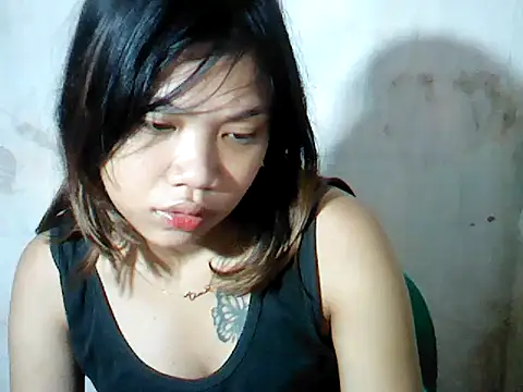MorenaLovelyPinay24 online show from October 18, 12:57 am