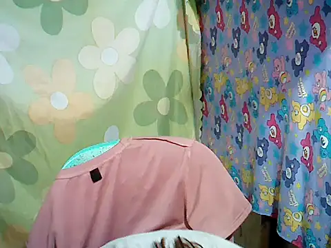 MorenaLovelyPinay24 online show from February 8, 10:07 am