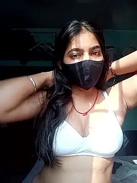 Snapshot of Snehabeauti chatting on October 13, 9:20 am Snehabeauti online show from October 13, 9:20 am