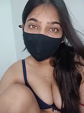 Snapshot of Snehabeauti chatting on May 24, 11:43 pm Snehabeauti online show from May 24, 11:43 pm