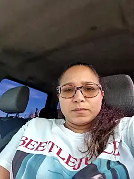 Snapshot of kityhello chatting on February 4, 3:29 pm kityhello online show from February 4, 3:29 pm