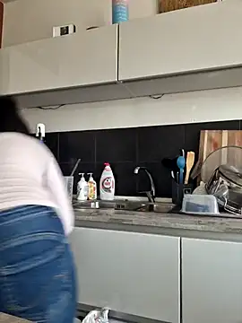 Alexandra knight online show from March 1, 1:02 pm