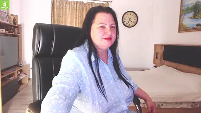 KendraSecrets online show from September 12, 1:33 pm