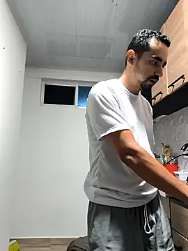 stivenlujan69 online show from November 26, 2:45 am