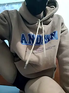 Minh online show from January 12, 3:28 pm