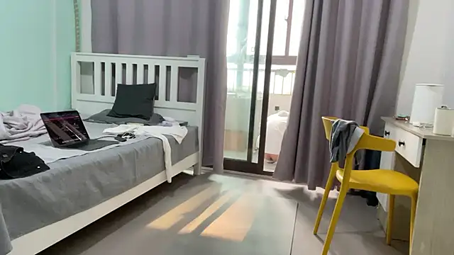 cily online show from December 17, 3:45 am