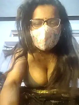 Snapshot of sexy_aaru chatting on April 7, 6:47 am sexy aaru online show from April 7, 6:47 am