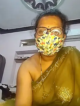 Snapshot of sexy_aaru chatting on May 7, 6:08 am sexy aaru online show from May 7, 6:08 am
