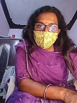 Snapshot of sexy_aaru chatting on July 12, 5:04 pm sexy aaru online show from July 12, 5:04 pm