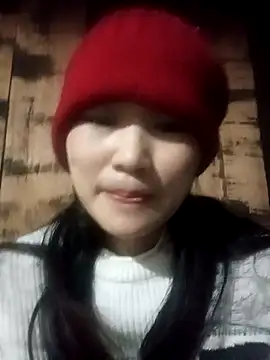 Snapshot of besa4 chatting on February 19, 2:07 am besa4 online show from February 19, 2:07 am