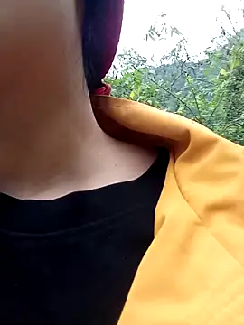 Snapshot of besa4 chatting on March 4, 9:59 am besa4 online show from March 4, 9:59 am