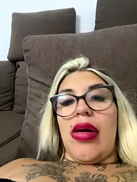 Snapshot of Princess-Jasmine07 chatting on September 8, 6:18 pm Princess-Jasmine07 online show from September 8, 6:18 pm