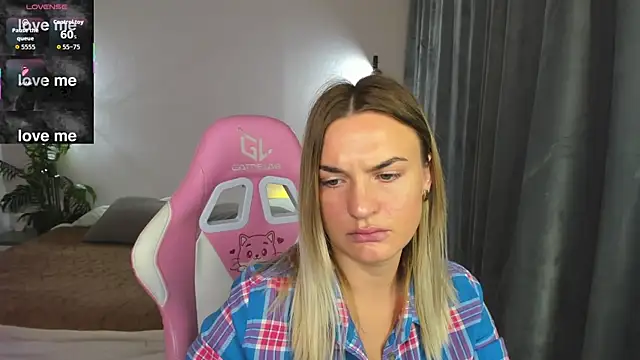 Snapshot of Marie_Ellie chatting on November 5, 1:38 am Marie Ellie online show from November 5, 1:38 am