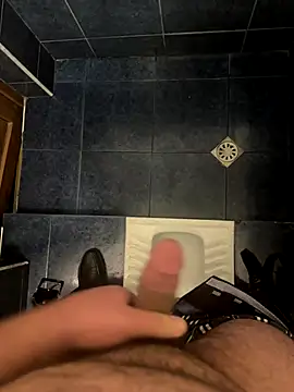 Snapshot of Faruk_big chatting on October 31, 10:27 am Faruk big online show from October 31, 10:27 am