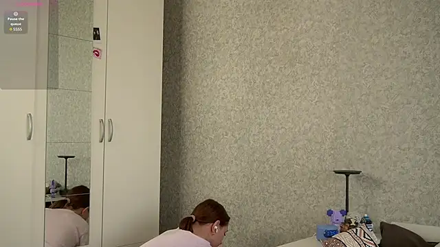 MiaSkyKiss online show from March 23, 2:54 pm