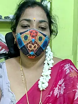 Snapshot of Tamil_Mithra chatting on June 25, 5:12 am Tamil Mithra online show from June 25, 5:12 am
