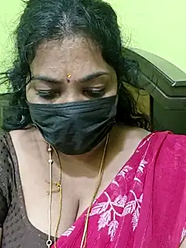 Snapshot of Tamil_Mithra chatting on July 8, 11:09 pm Tamil Mithra online show from July 8, 11:09 pm