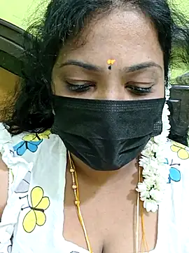 Snapshot of Tamil_Mithra chatting on July 24, 6:55 am Tamil Mithra online show from July 24, 6:55 am