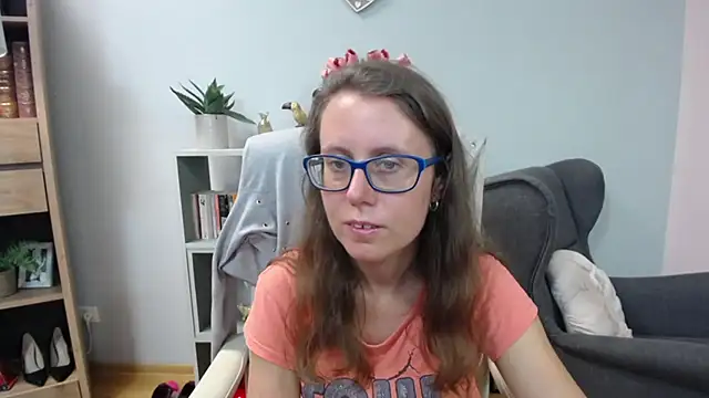 Snapshot of sweetxLizzy chatting on July 9, 4:27 am sweetxLizzy online show from July 9, 4:27 am