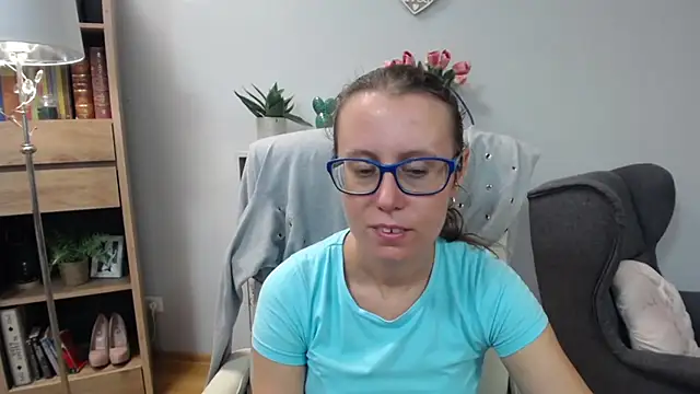 Snapshot of sweetxLizzy chatting on July 10, 4:28 am sweetxLizzy online show from July 10, 4:28 am