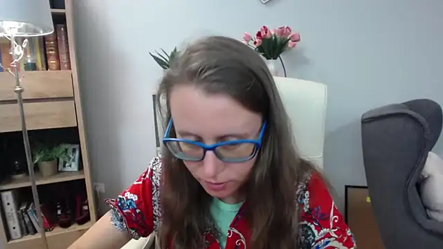 Snapshot of sweetxLizzy chatting on July 14, 4:28 am sweetxLizzy online show from July 14, 4:28 am