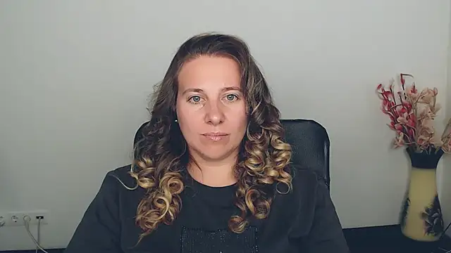 Snapshot of Darklure_ chatting on September 12, 1:55 pm Darklure  online show from September 12, 1:55 pm