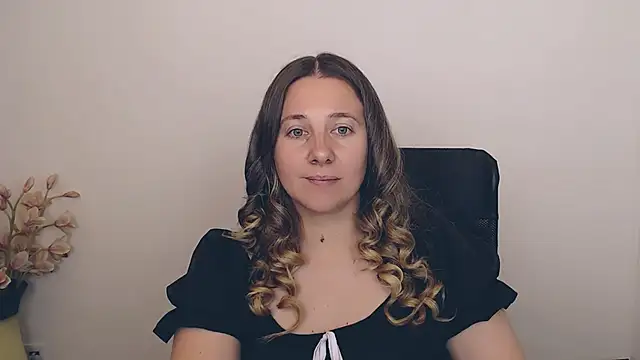 Snapshot of Darklure_ chatting on September 19, 8:20 pm Darklure  online show from September 19, 8:20 pm