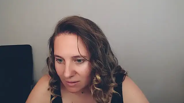 Snapshot of Darklure_ chatting on September 24, 2:09 pm Darklure  online show from September 24, 2:09 pm