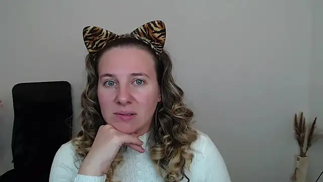 Snapshot of Darklure_ chatting on October 14, 3:24 pm Darklure  online show from October 14, 3:24 pm