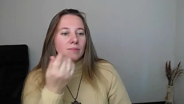 Snapshot of Darklure_ chatting on October 21, 11:22 am Darklure  online show from October 21, 11:22 am