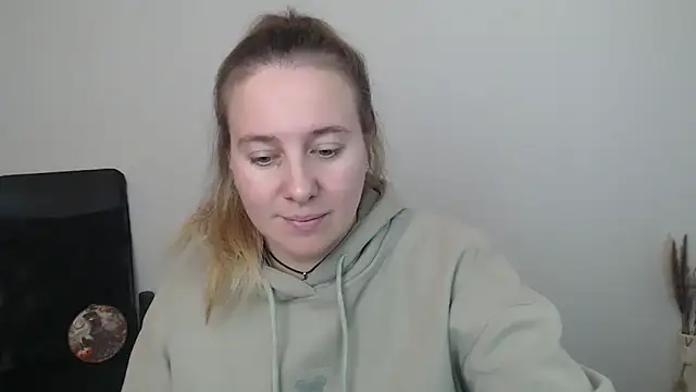 Snapshot of Darklure_ chatting on November 2, 1:13 pm Darklure  online show from November 2, 1:13 pm