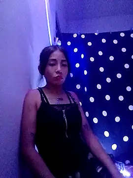 Snapshot of RandalHot chatting on August 4, 9:34 am RandalHot online show from August 4, 9:34 am