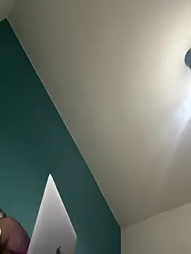 radeczek001 online show from December 17, 12:49 am