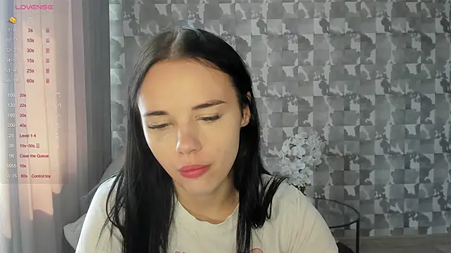 Snapshot of Kseni_a chatting on June 30, 7:09 am Kseni a online show from June 30, 7:09 am