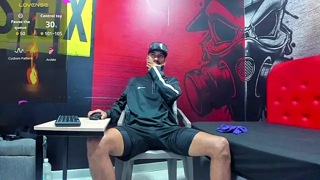 Snapshot of Damian_Shakur chatting on September 29, 11:15 am Damian Shakur online show from September 29, 11:15 am