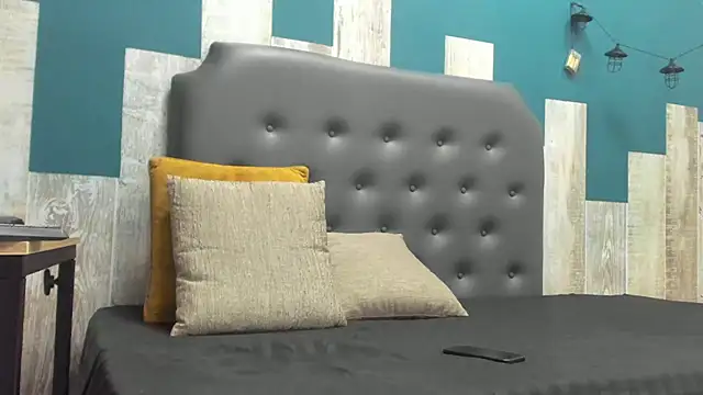 Snapshot of Damian_Shakur chatting on November 17, 12:22 pm Damian Shakur online show from November 17, 12:22 pm