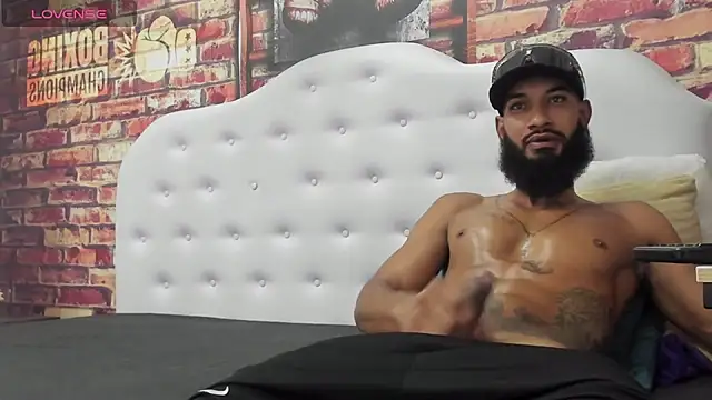 Snapshot of Damian_Shakur chatting on December 1, 2:11 pm Damian Shakur online show from December 1, 2:11 pm