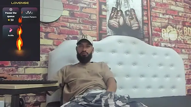 Snapshot of Damian_Shakur chatting on December 16, 11:37 am Damian Shakur online show from December 16, 11:37 am