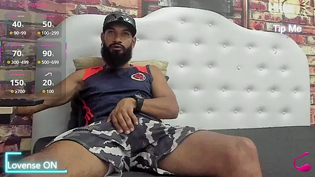 Snapshot of Damian_Shakur chatting on January 7, 12:07 pm Damian Shakur online show from January 7, 12:07 pm