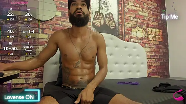 Snapshot of Damian_Shakur chatting on January 11, 12:32 pm Damian Shakur online show from January 11, 12:32 pm