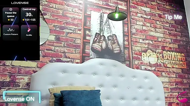 Snapshot of Damian_Shakur chatting on February 4, 12:11 pm Damian Shakur online show from February 4, 12:11 pm