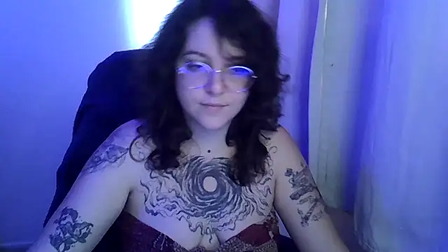 Snapshot of Blue_Liz chatting on October 15, 6:52 pm Blue Liz online show from October 15, 6:52 pm