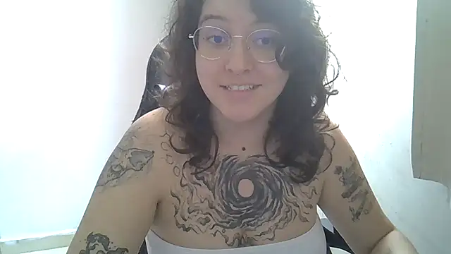 Blue Liz online show from October 26, 2:45 pm