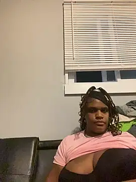 Snapshot of MosesWorld33 chatting on October 7, 12:19 am MosesWorld33 online show from October 7, 12:19 am